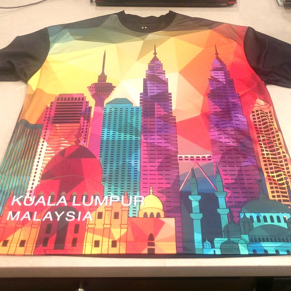 Never Worn XL Men's PETRONAS Towers shirt from Kuala Lumpur Malaysia